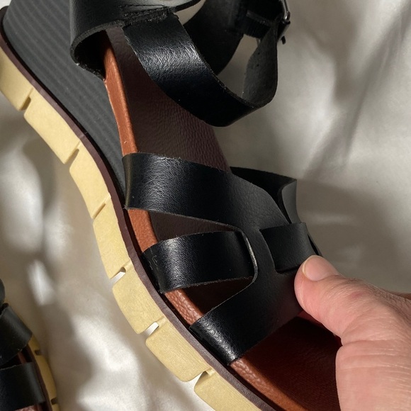 MIA Black and Brown Women's Sandals - Picture 11 of 16